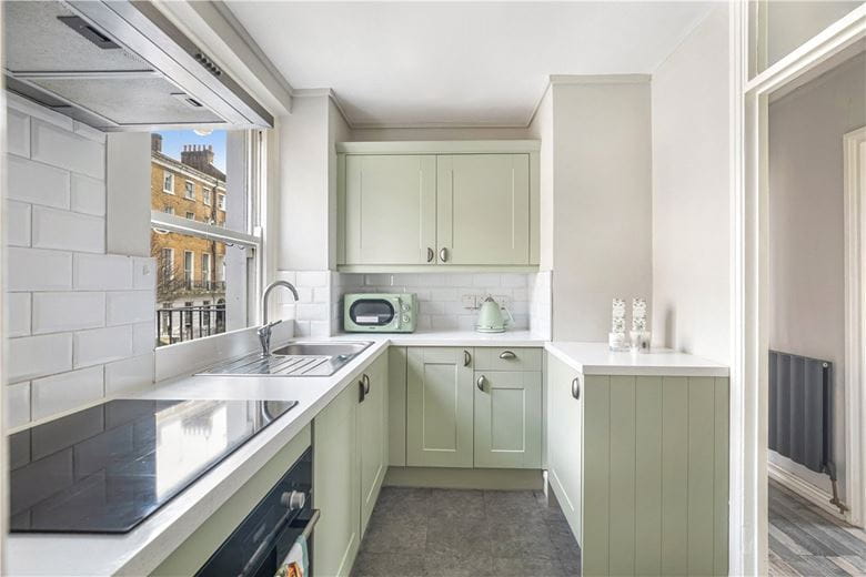  bedroom flat, Gloucester Place, London NW1