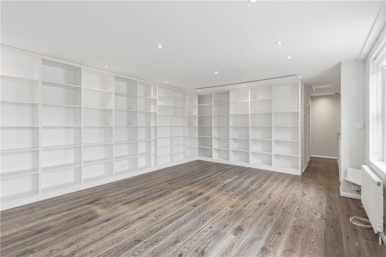 1 bedroom flat, Devonshire Place Mews, London W1G - Available