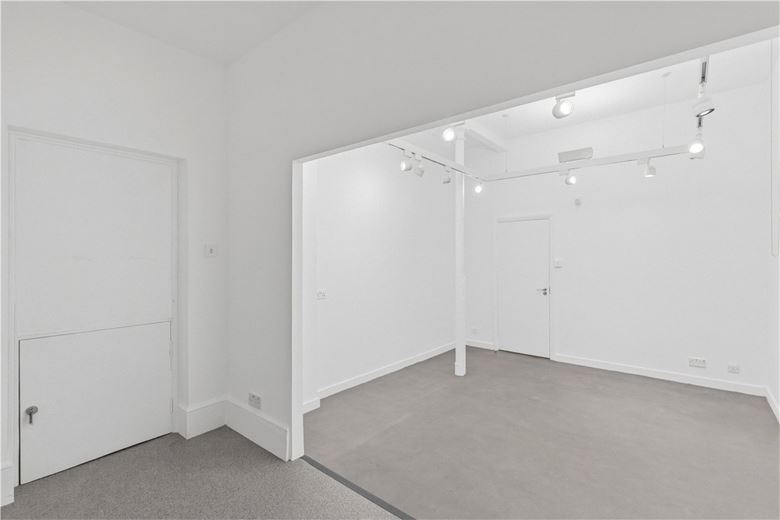 1 bedroom flat, Devonshire Place Mews, London W1G - Available