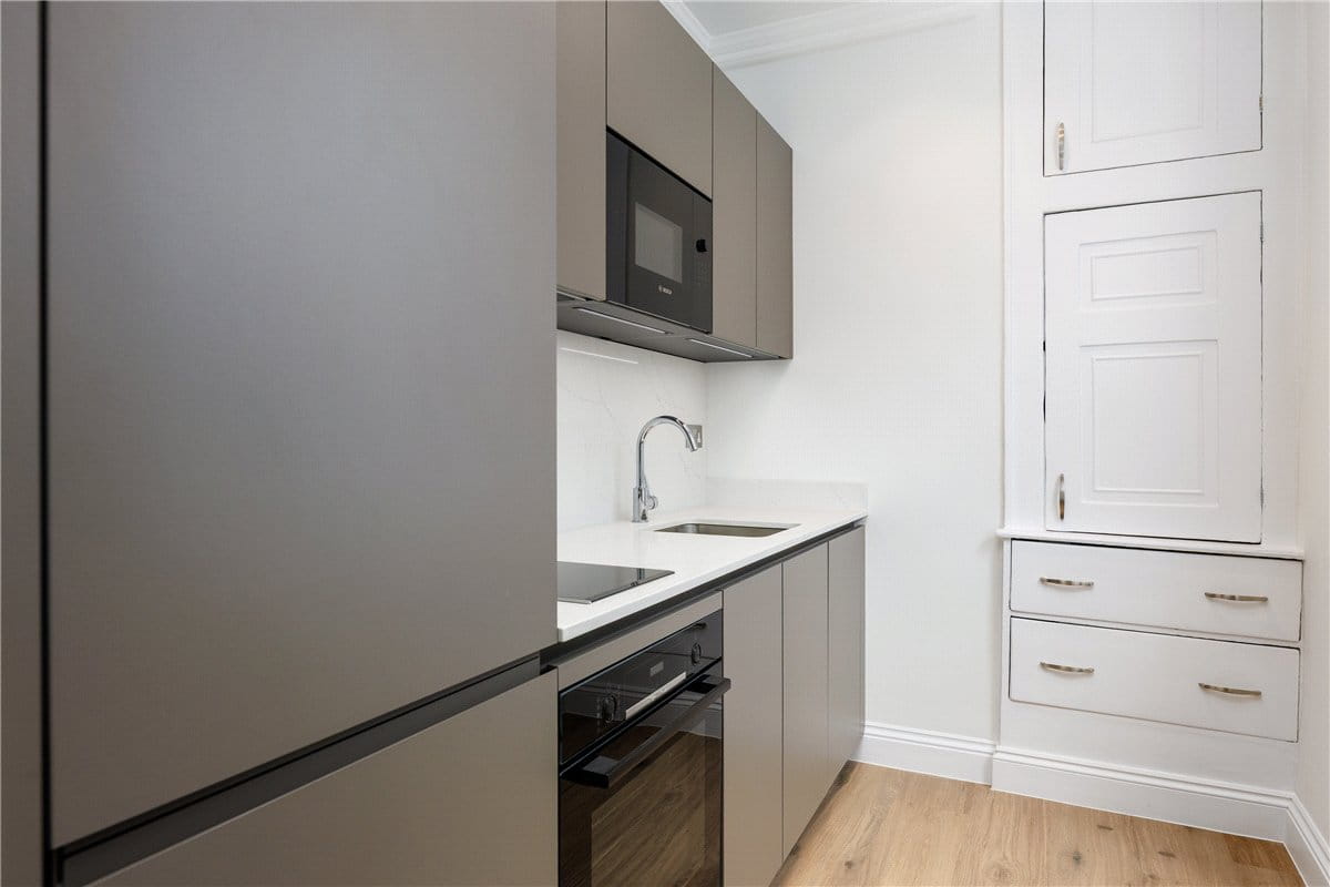  bedroom , Blandford Street, London W1U - Available