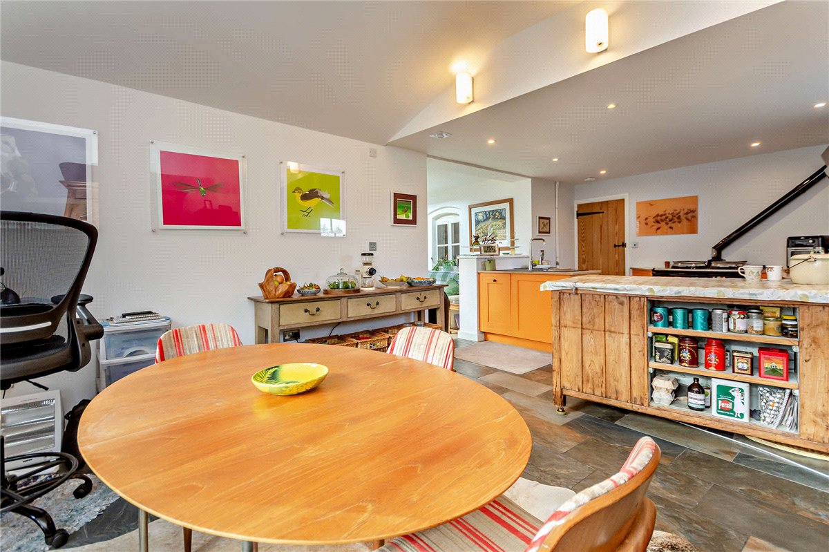 3 bedroom cottage, Eastbury, Hungerford RG17 - Available