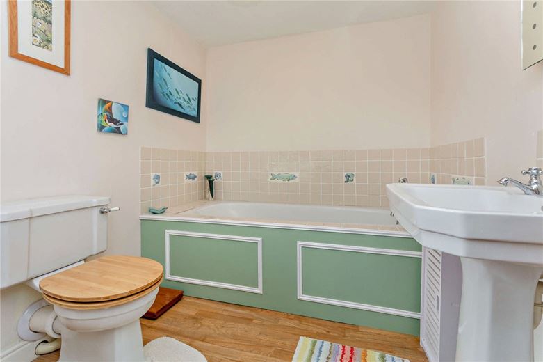3 bedroom cottage, Eastbury, Hungerford RG17 - Available