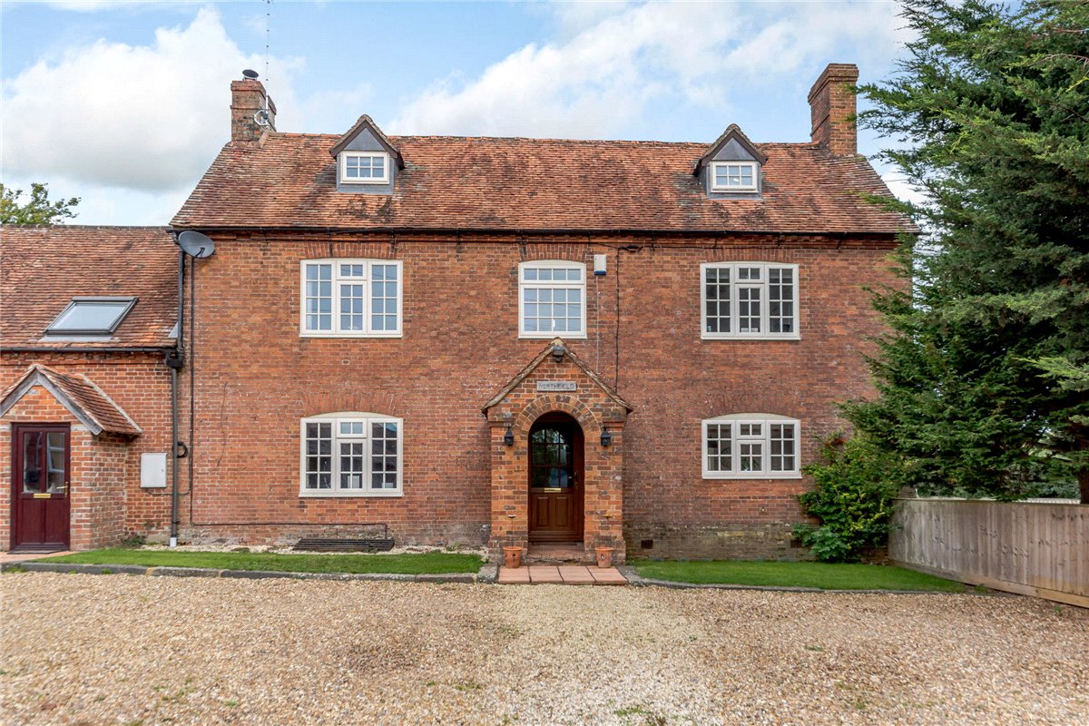 5 bedroom house, Wantage Road, Great Shefford RG17 - Available