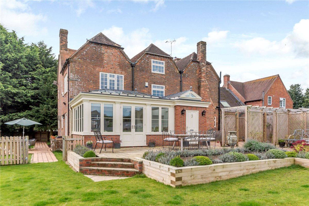 5 bedroom house, Wantage Road, Great Shefford RG17 - Available