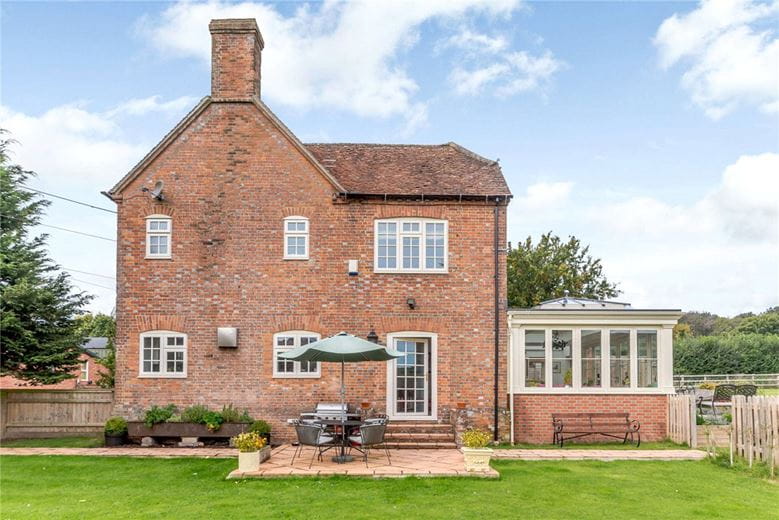 5 bedroom house, Wantage Road, Great Shefford RG17 - Available