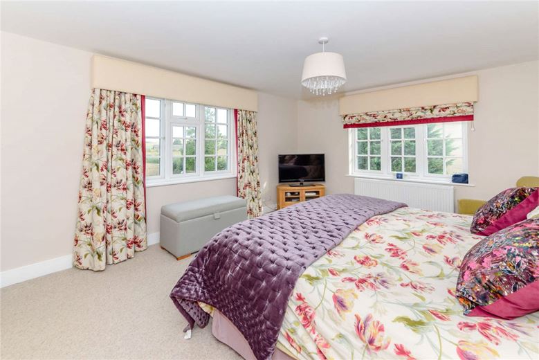 5 bedroom house, Wantage Road, Great Shefford RG17 - Available