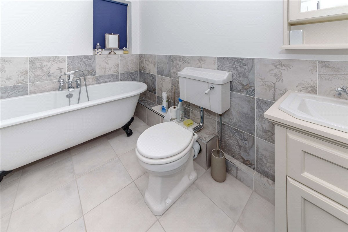 5 bedroom house, Wantage Road, Great Shefford RG17 - Available