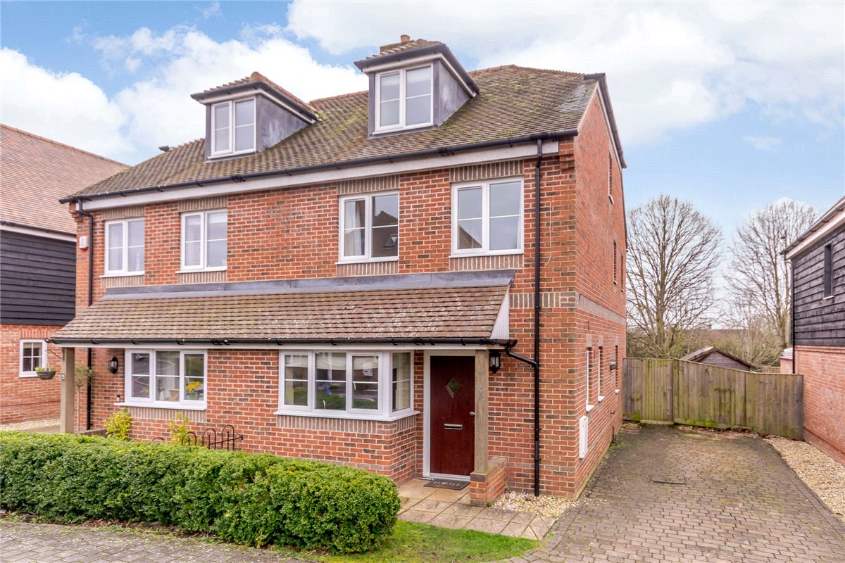 House for sale in Harts Hill Road, The Spinney, RG18 Newbury NEW220020