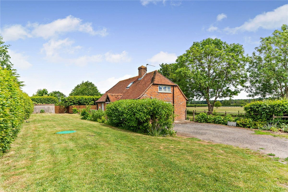 2 bedroom house, Hamstead Holt Farm, Kintbury Holt RG20 - Sold STC