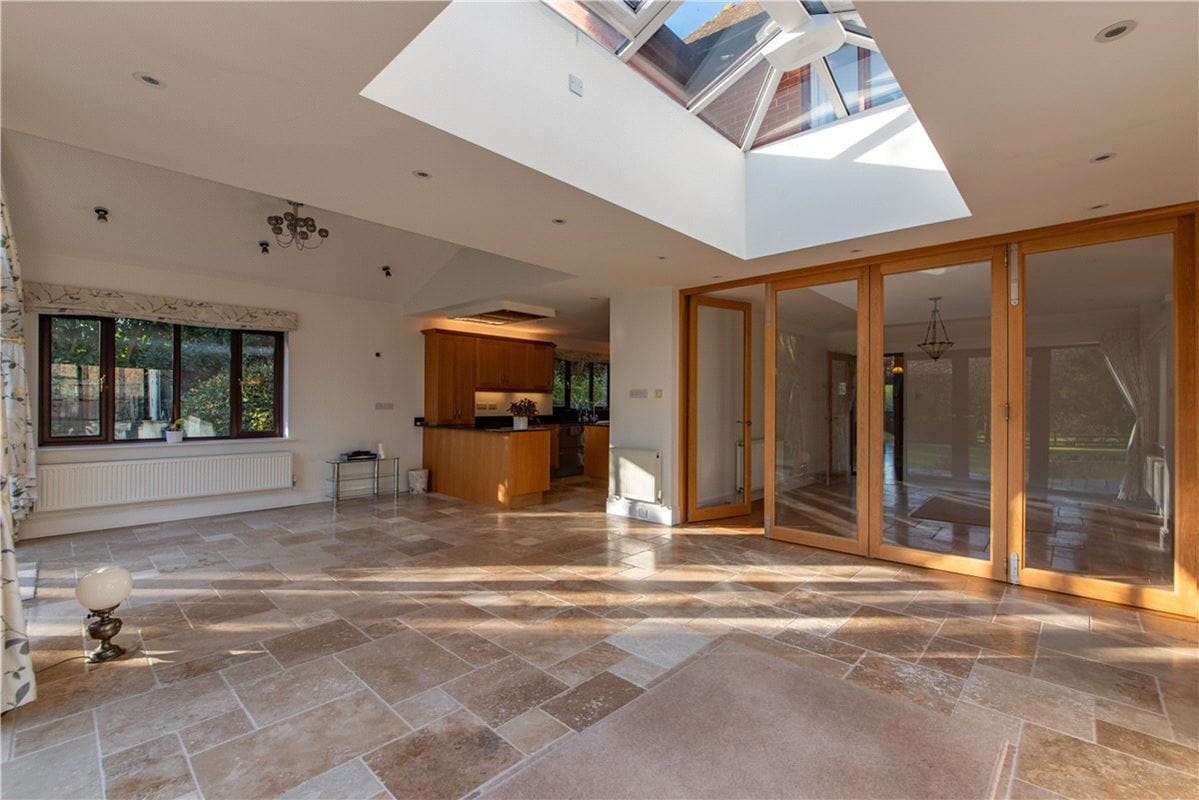 5 bedroom house, Post Office Road, Inkpen RG17 - Available