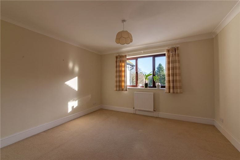 5 bedroom house, Post Office Road, Inkpen RG17 - Available