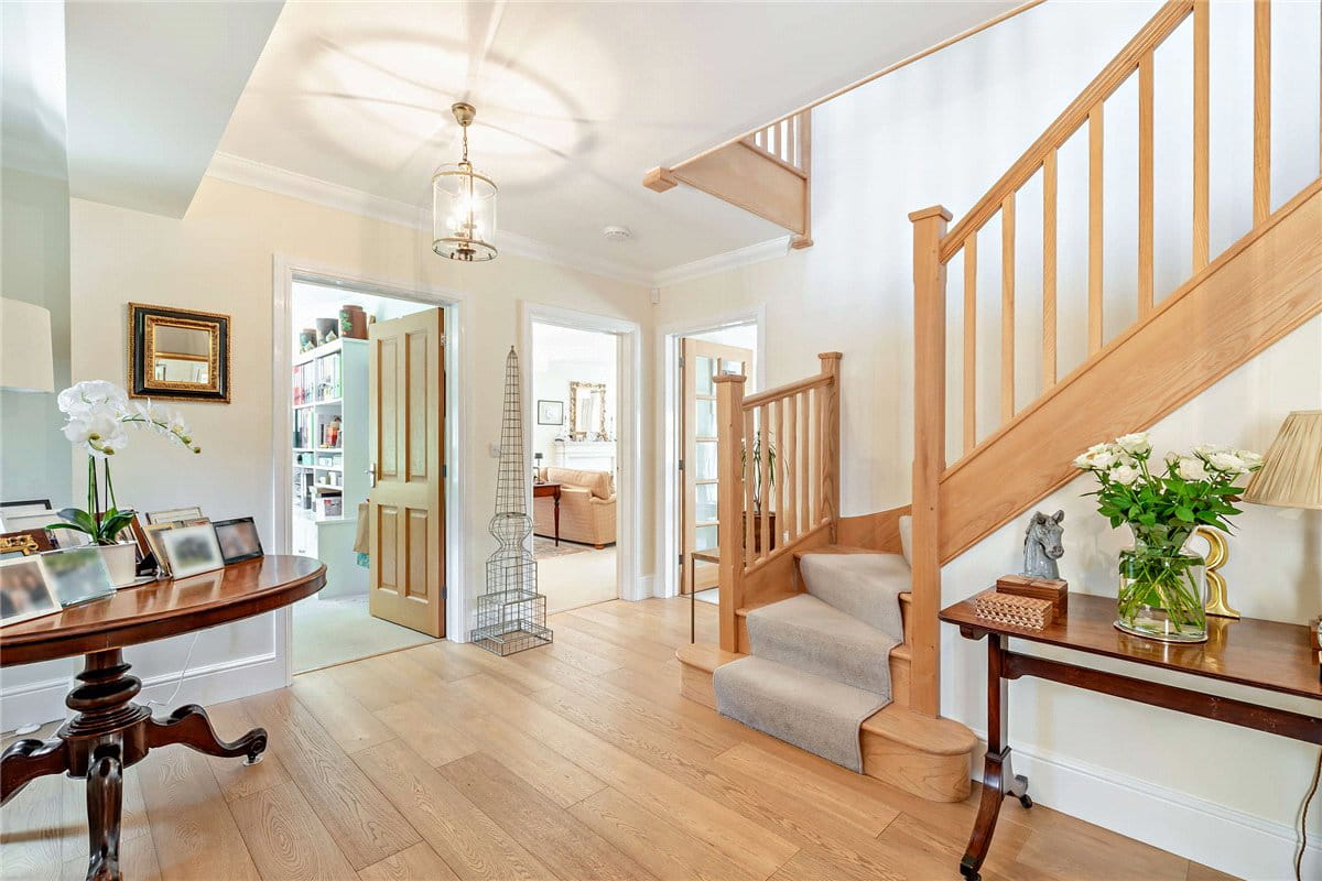 5 bedroom house, Yattendon Road, Hermitage RG18 - Available