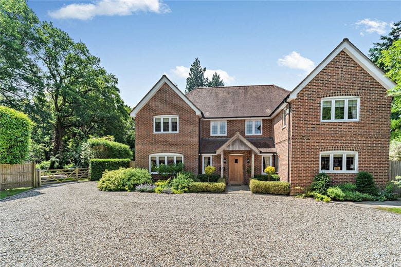 5 bedroom house, Yattendon Road, Hermitage RG18 - Available