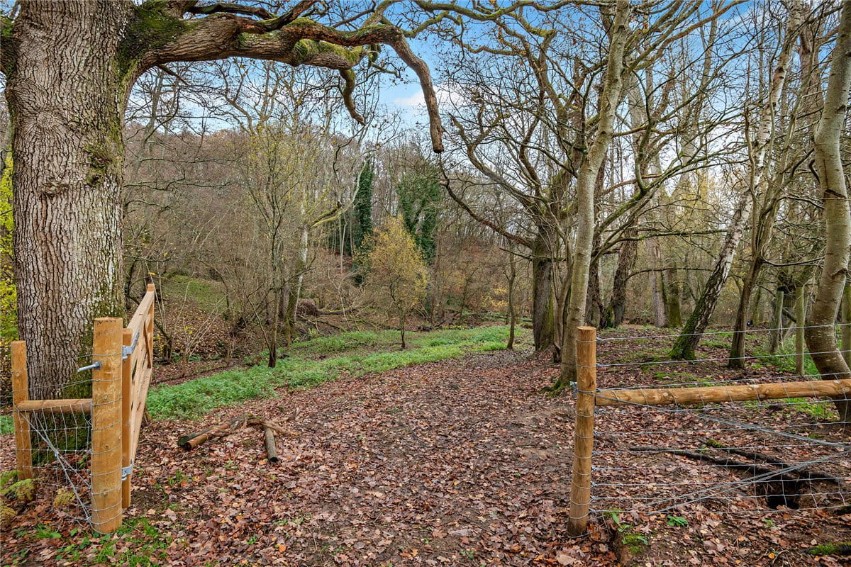 5 bedroom house, Crookham Common, Thatcham RG19 - Available