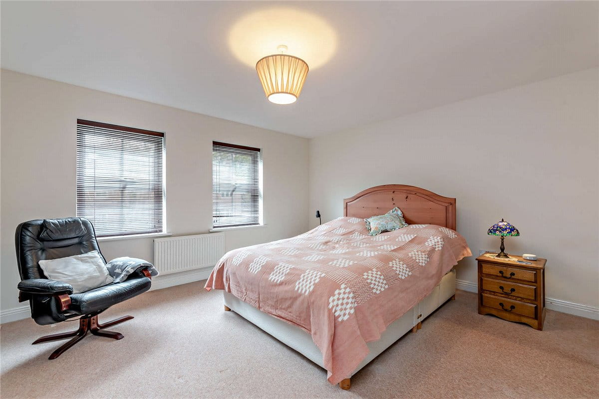 5 bedroom house, Spring Gardens, Newbury RG20 - Sold STC