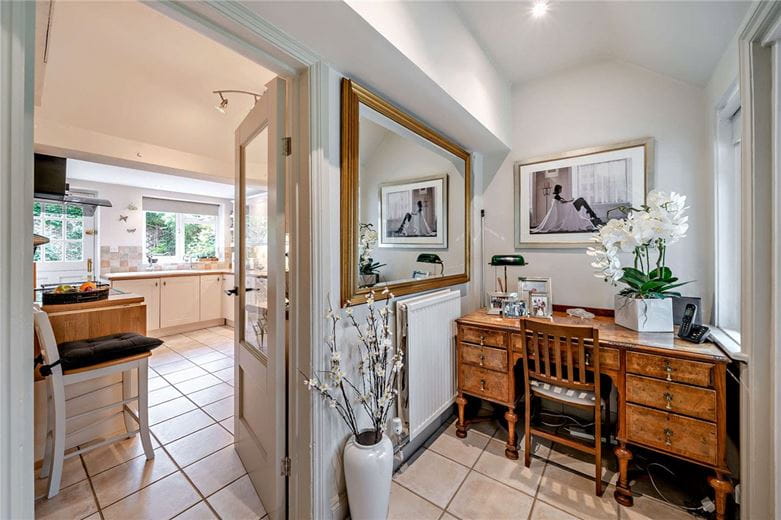 2 bedroom bungalow, Ridgeway Close, Hermitage RG18 - Sold STC