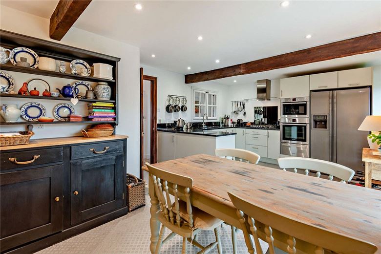 3 bedroom house, Crookham Hill, Thatcham RG19 - Available