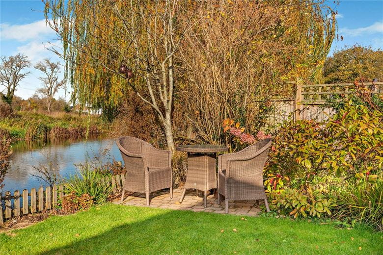 3 bedroom house, Crookham Hill, Thatcham RG19 - Available