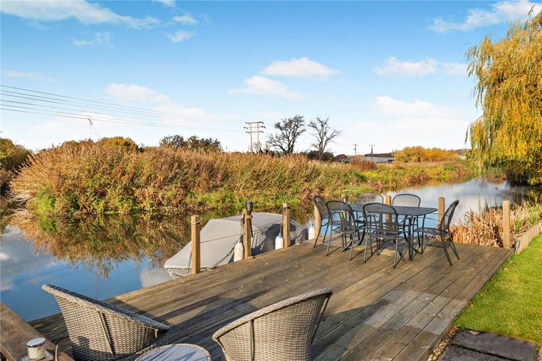 3 bedroom house, Crookham Hill, Thatcham RG19 - Available