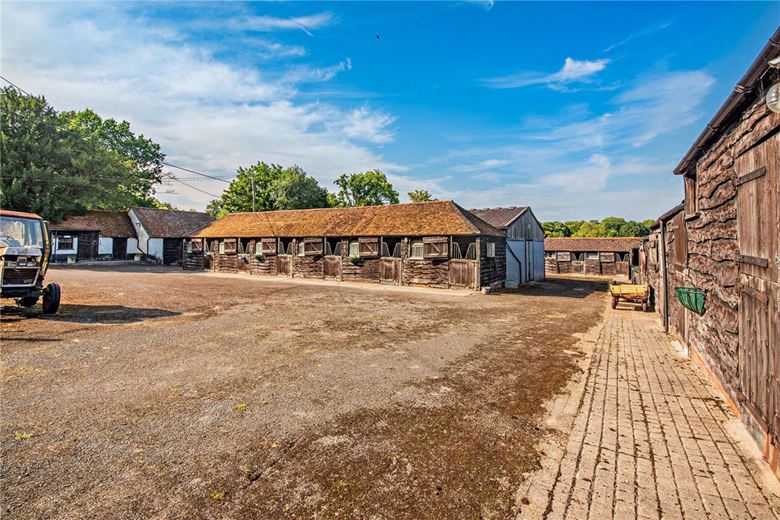 7 bedroom house, East Woodhay, Newbury RG20 - Sold