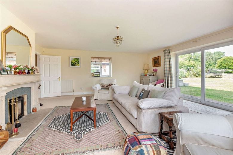 3.2 acres House, Wickham Heath, Newbury RG20 - Sold STC