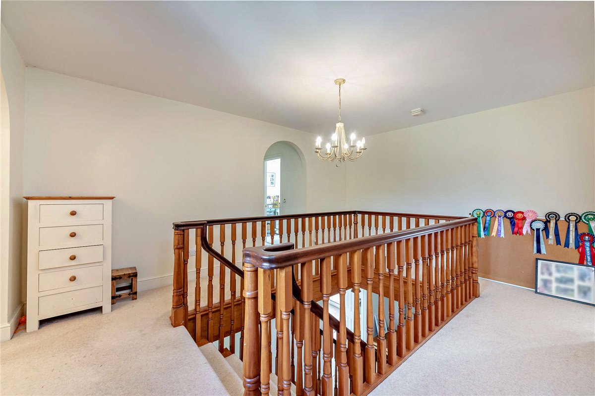 3.2 acres House, Wickham Heath, Newbury RG20 - Sold STC