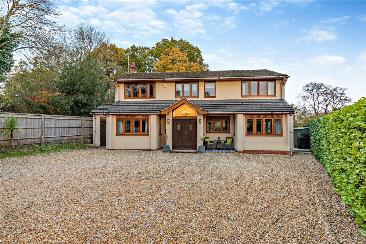 4 bedroom house, Hatch Close, Chapel Row RG7 - Sold STC