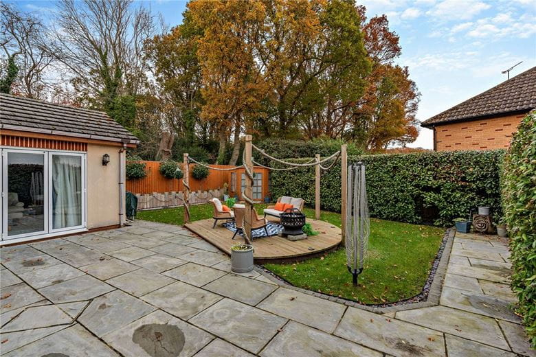 4 bedroom house, Hatch Close, Chapel Row RG7 - Sold STC