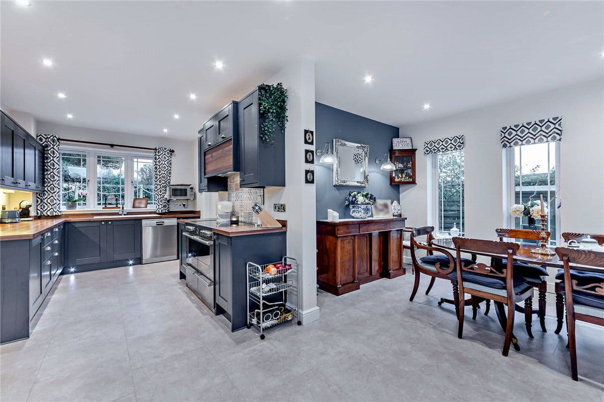 4 bedroom house, Hatch Close, Chapel Row RG7 - Sold STC