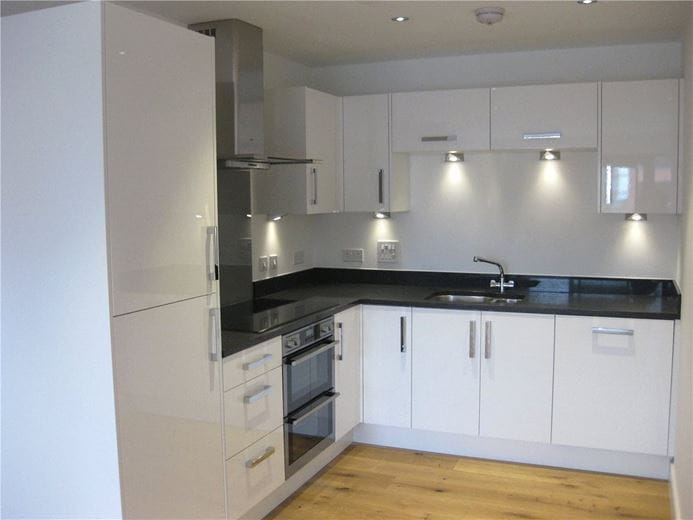 1 bedroom flat, Kingman Way, Newbury RG14 - Available