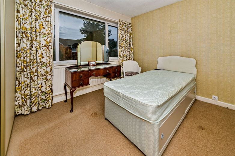 3 bedroom house, Cheriton Close, Newbury RG14 - Sold STC