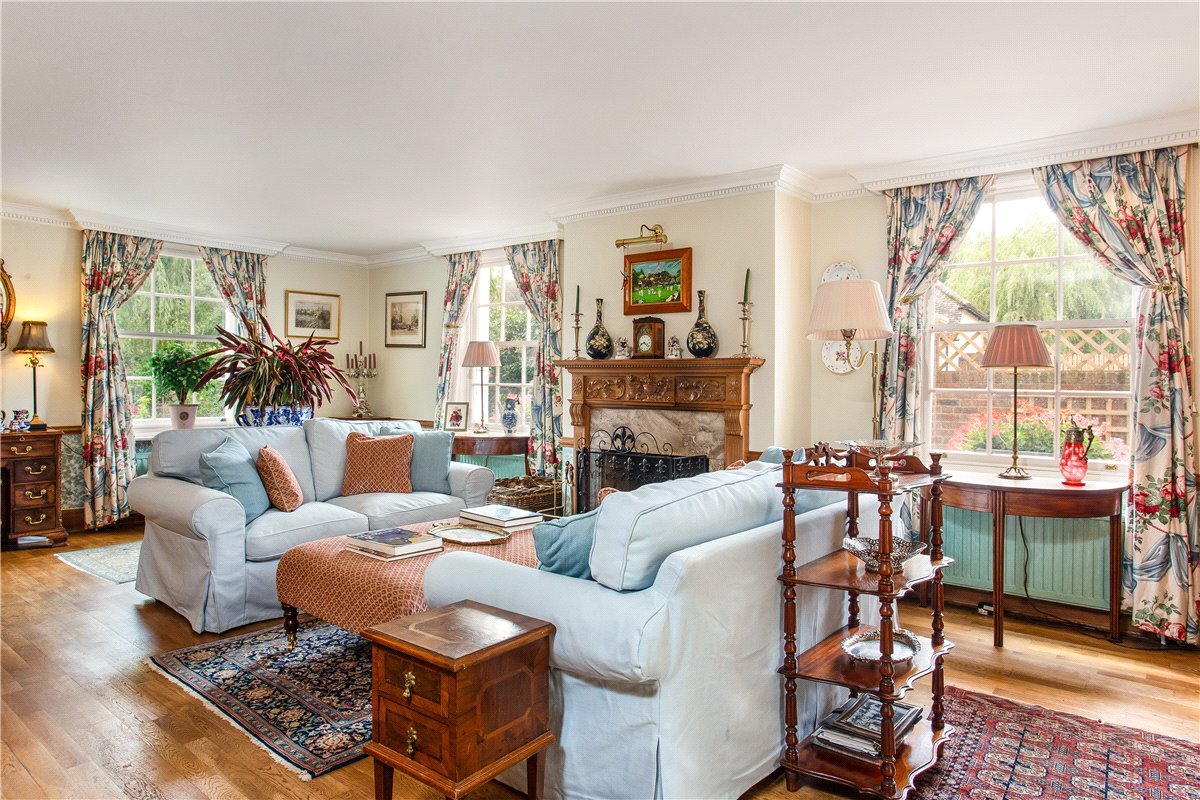 6 bedroom house, Eastbury, Hungerford RG17 - Available