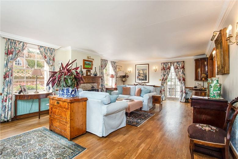 6 bedroom house, Eastbury, Hungerford RG17 - Available