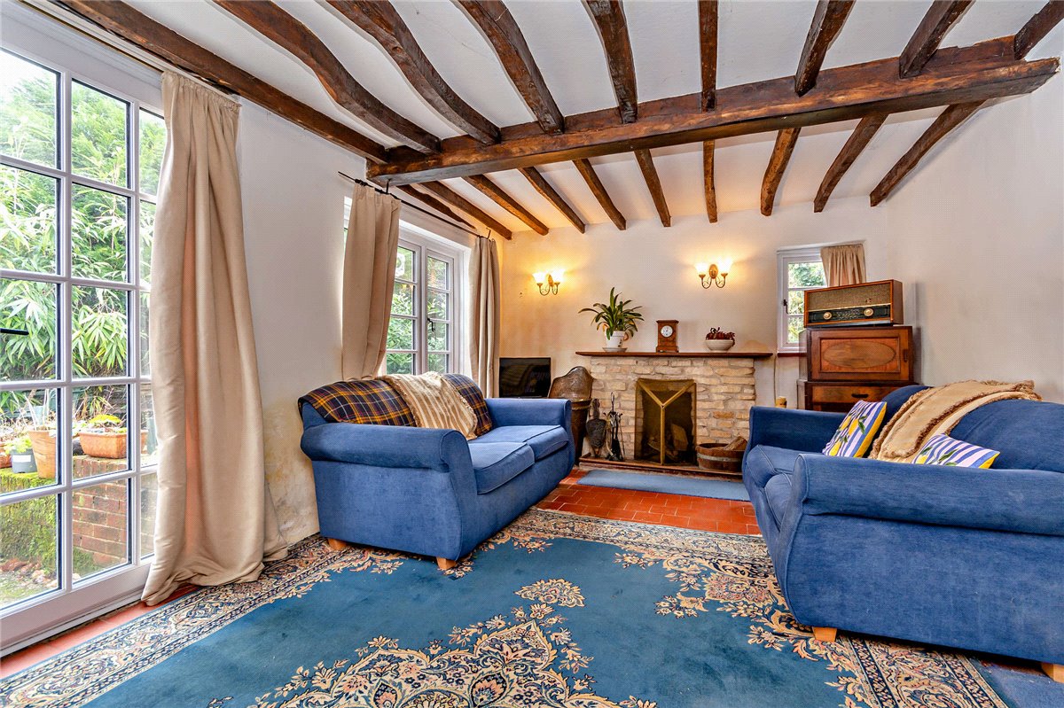 2 bedroom house, Belmont, Woodspeen RG20 - Available