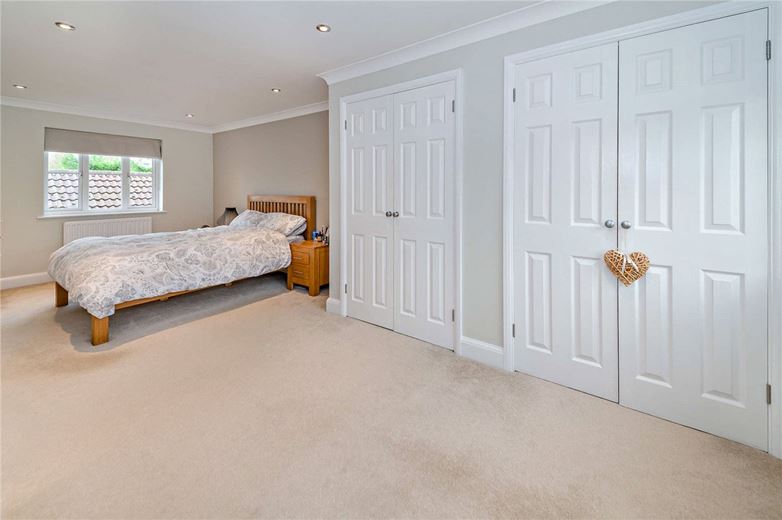 4 bedroom house, Claremont Crescent, Newbury RG14 - Sold