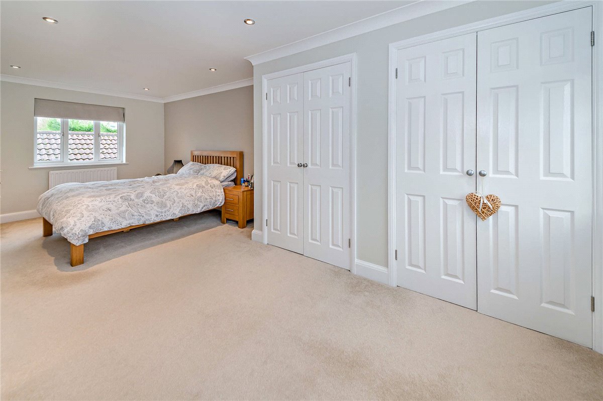 4 bedroom house, Claremont Crescent, Newbury RG14 - Sold