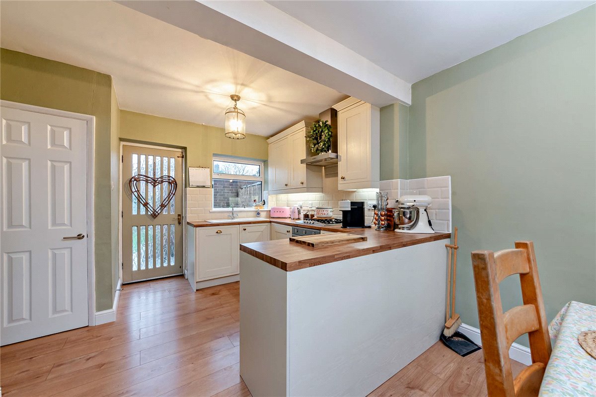 3 bedroom house, Cherry Close, Newbury RG14 - Sold STC