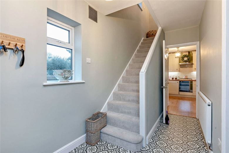 3 bedroom house, Cherry Close, Newbury RG14 - Sold STC