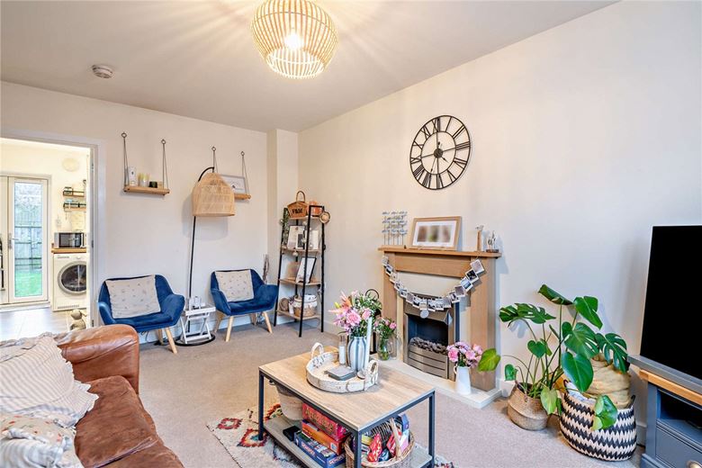 2 bedroom house, Greenacre Place, Newbury RG14 - Available