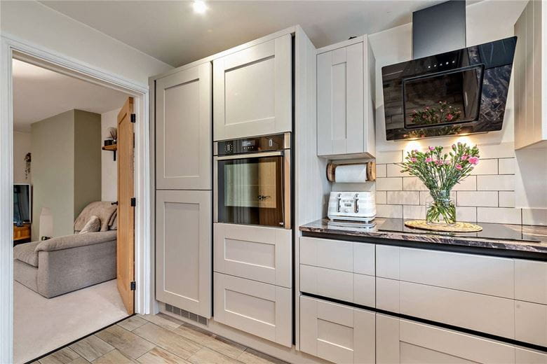 3 bedroom house, Copnor Close, Woolton Hill RG20 - Sold STC