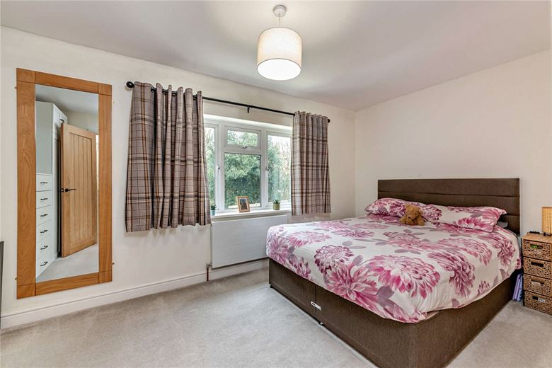 3 bedroom house, Copnor Close, Woolton Hill RG20 - Sold STC