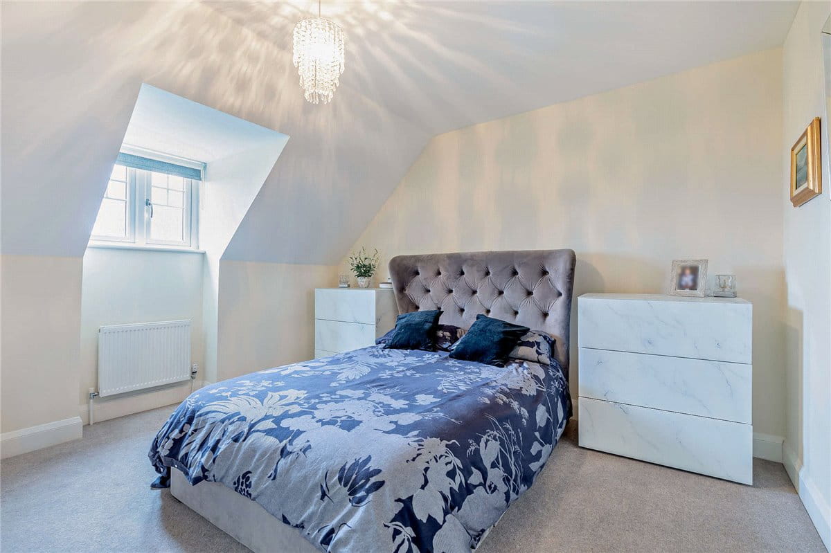 5 bedroom house, The Dolmans, Shaw RG14 - Available