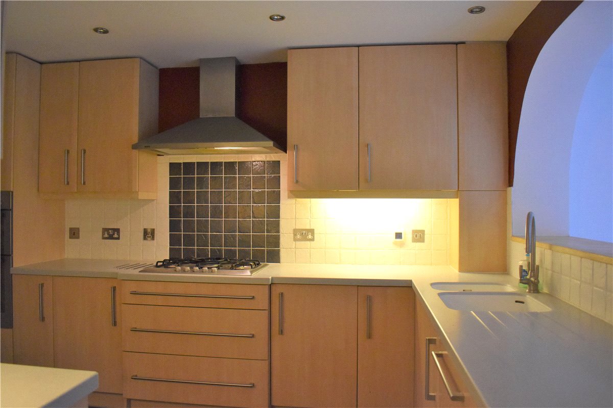 3 bedroom house, Newbury, Berkshire RG14 - Sold STC