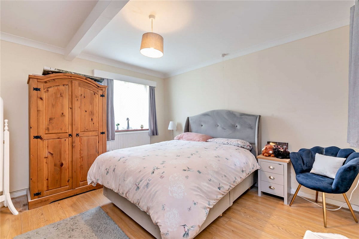 2 bedroom bungalow, Sheepdrove Road, Lambourn RG17 - Available