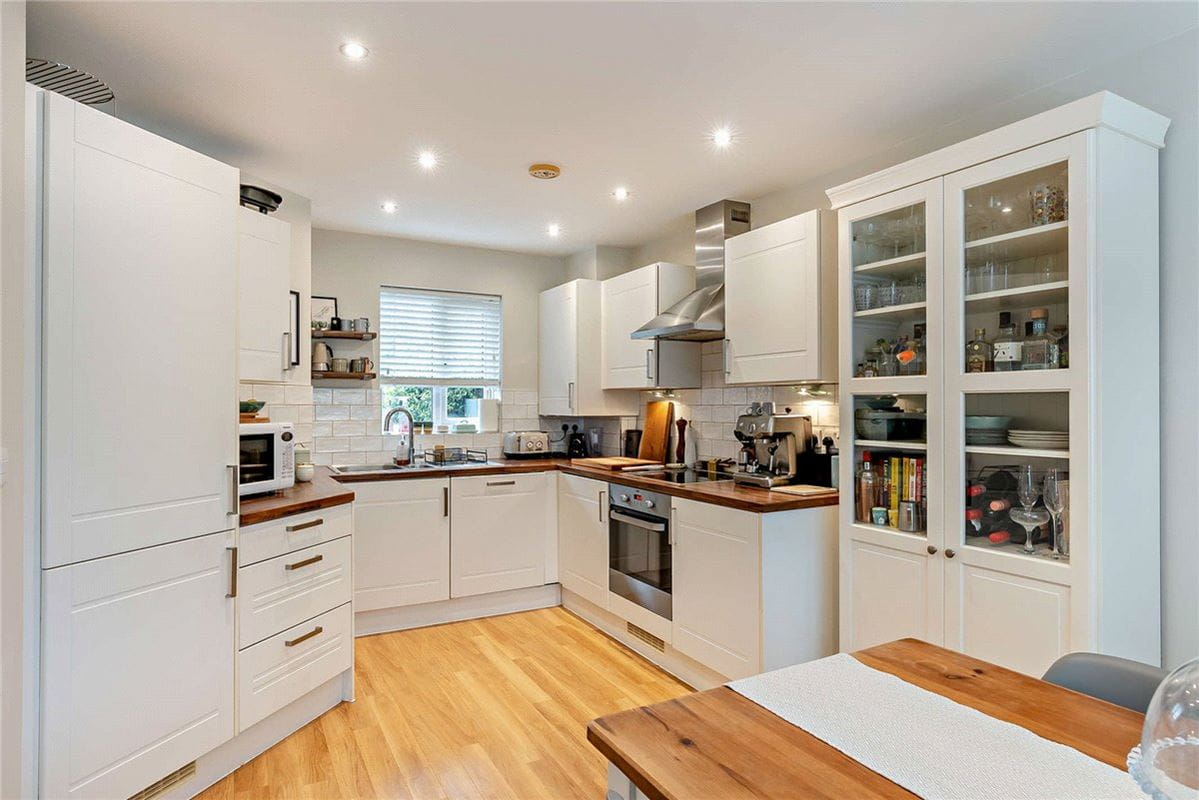 3 bedroom house, Merlin Road, Bishops Green RG20 - Sold STC