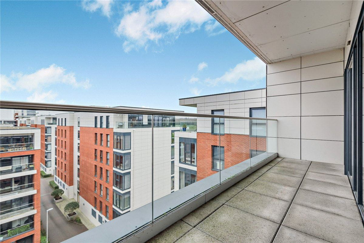 1 bedroom flat, Kingman Way, Newbury RG14 - Sold STC
