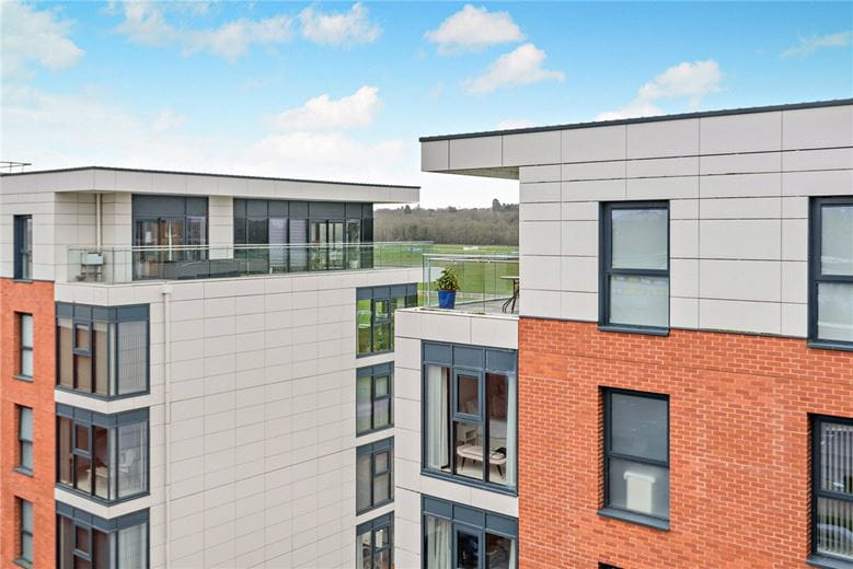 1 bedroom flat, Kingman Way, Newbury RG14 - Sold STC