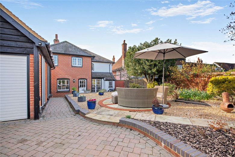 4 bedroom house, George Street, Kingsclere RG20 - Available