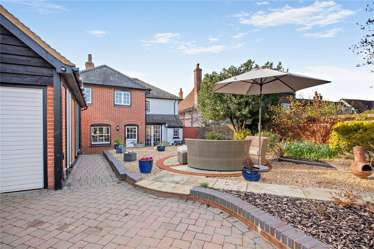 4 bedroom house, George Street, Kingsclere RG20 - Available