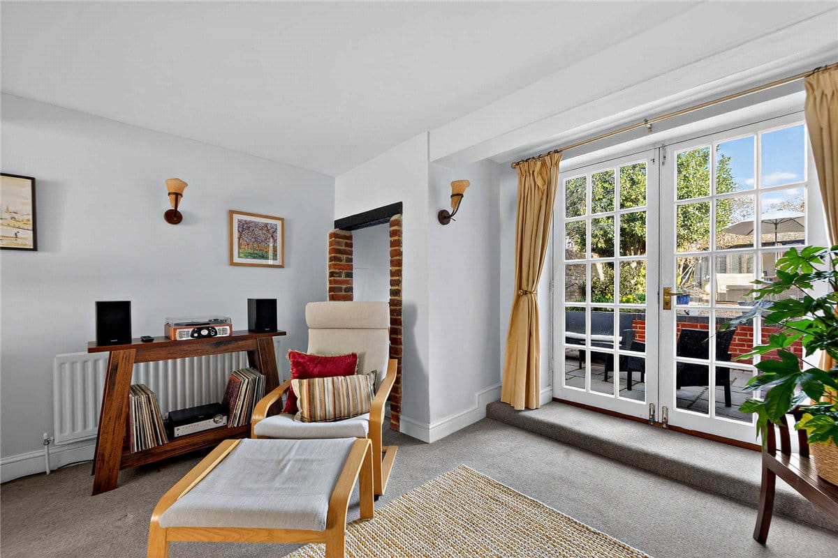 4 bedroom house, George Street, Kingsclere RG20 - Available